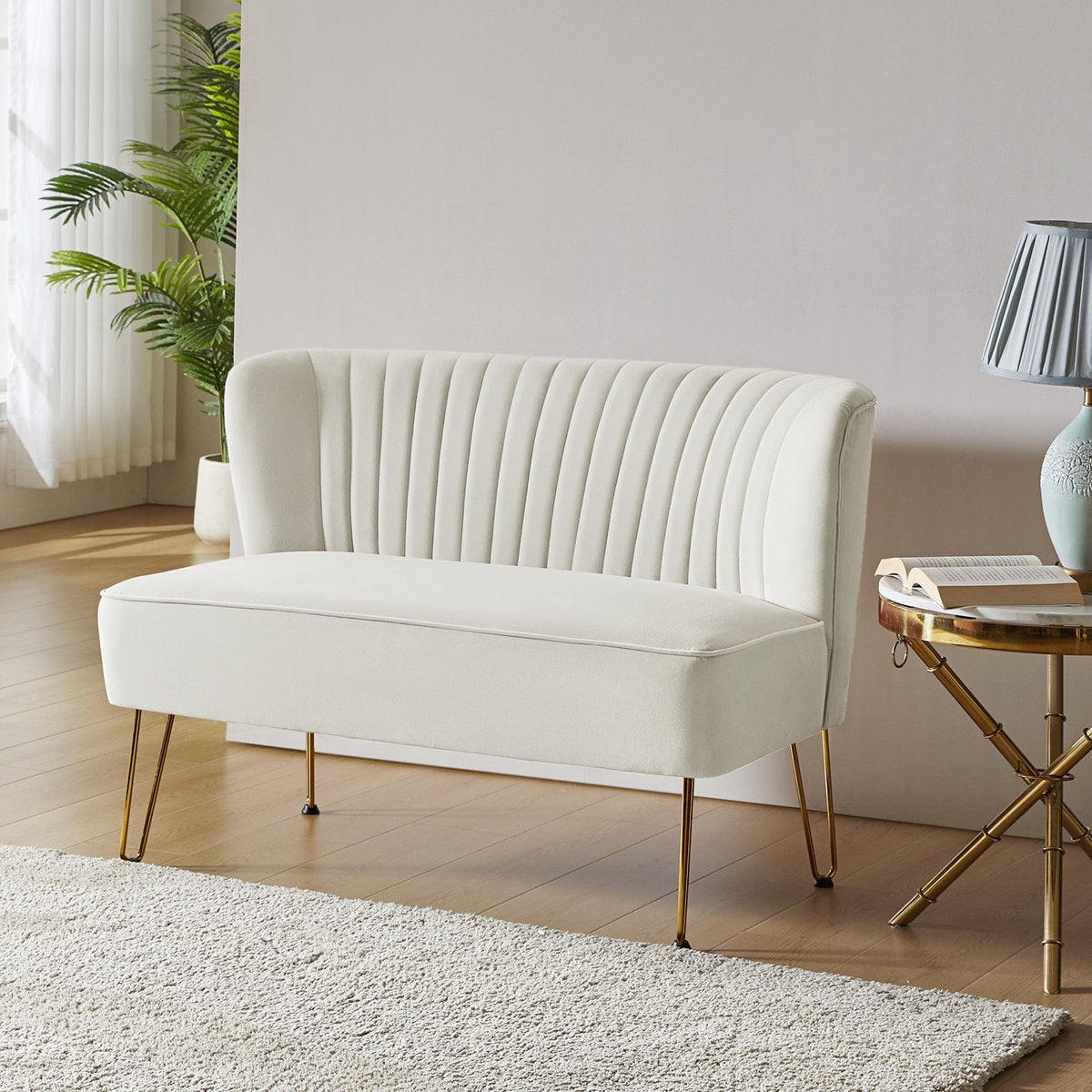 Tessmar Smokvica Petite Loveseat