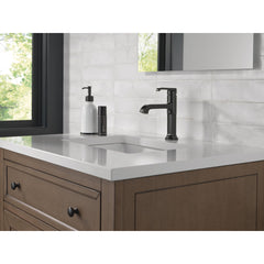 Tetra Single Hole Bathroom Faucet, Single Handle Bathroom Sink Faucet with Drain Assembly in Matte Black | product photo