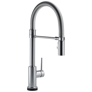 Trinsic Touch2O Kitchen Faucet with Touchless Technology in Arctic Stainless
