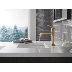 Tetra Single Hole Bathroom Faucet, Single Handle Bathroom Sink Faucet with Drain Assembly in Bronze | product photo