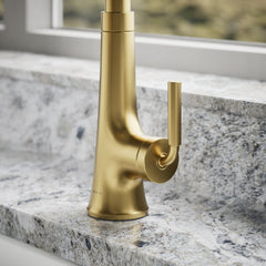 Tone Single Handle Pull Down Kitchen Sink Faucet with Three-Function Pull Down Sprayer | detail photo