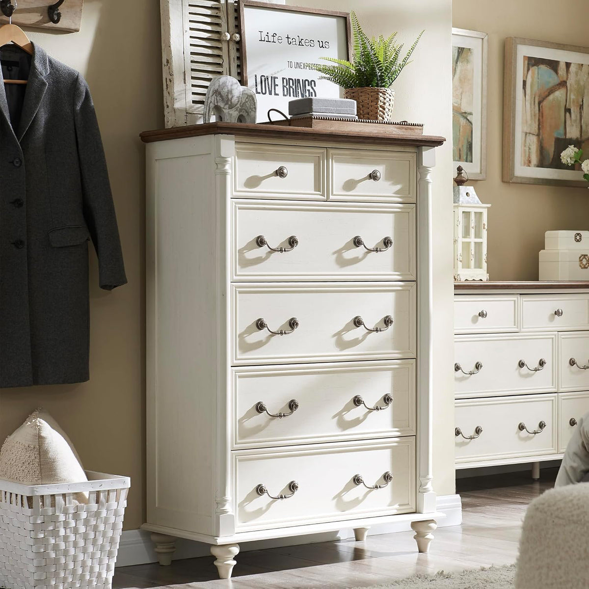 6-Drawer Dresser in Solid and Engineered Wood, Antique White