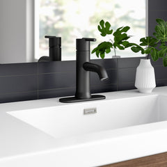 Trinsic Matte Black Bathroom Faucet | product photo