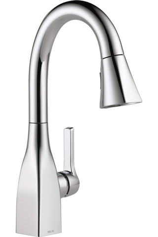Mateo Pull Down Single Handle Kitchen Faucet with MagnaTite® Docking and Diamond Seal Technology in Chrome