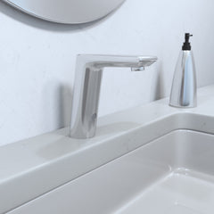 Metris S Single Hole Bathroom Faucet in Chrome | product photo