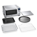 Set | Oven with the included bake pan, pizza pan, air fry basket and wire rack