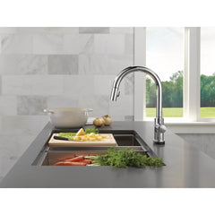 Trinsic Touchless Kitchen Faucet with Touch Technology, Chrome Kitchen Sink Faucet with Pull Down Sprayer, Single Hole, Chrome | product photo