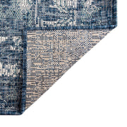 Close up | the folded corner, border and weave up close