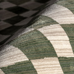 Area Rug, 10' x 13', Green Checkered with Fringe