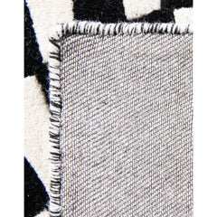 Area Rug, 5 ft 1 in x 8 ft, Black and White with Wool and Cotton