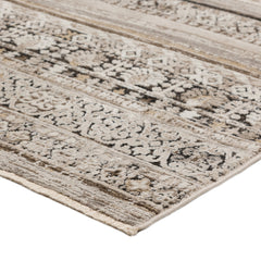 Area Rug, 5 ft 3 in x 7 ft 8 in Rectangle with Medallion Design