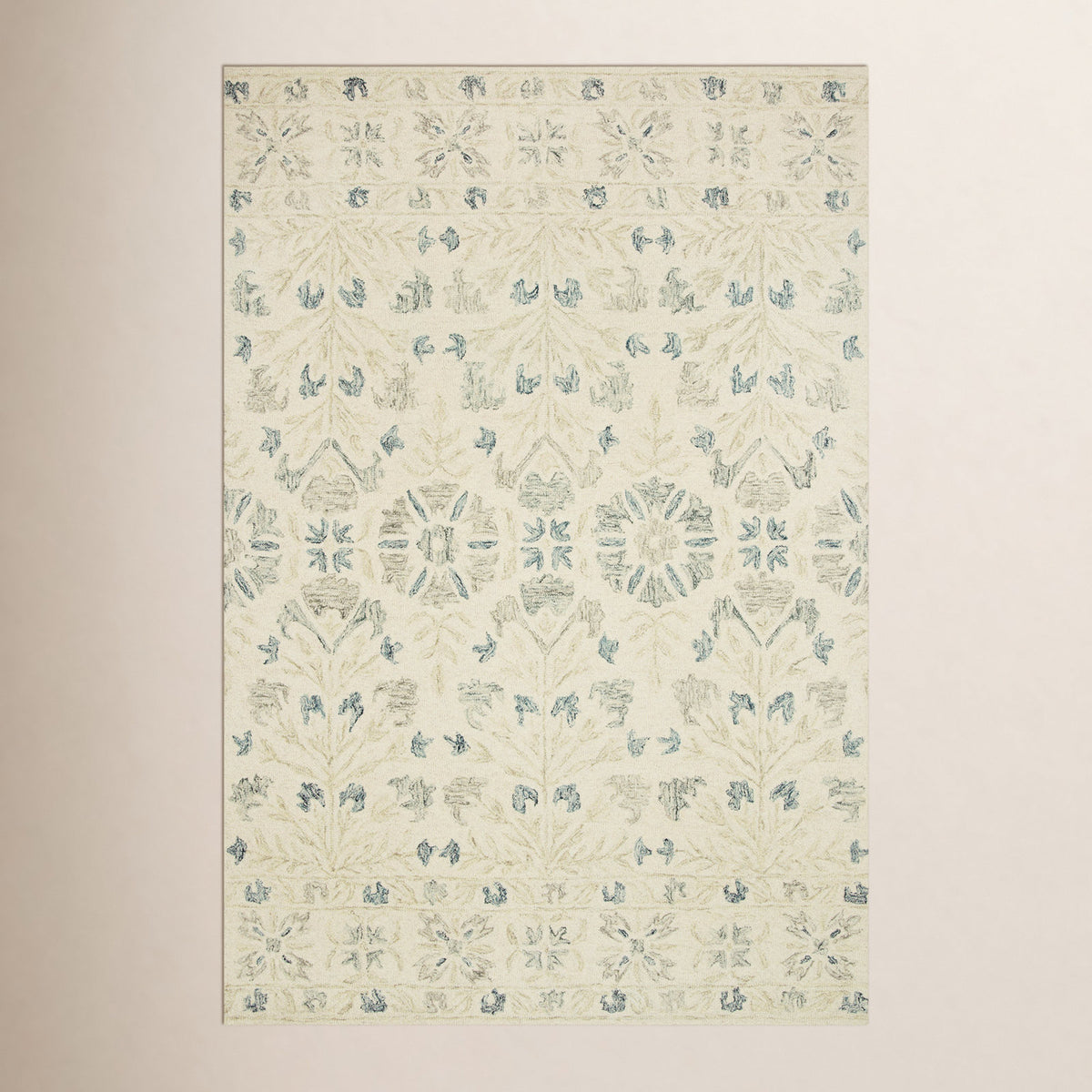 Area Rug, 5 ft x 7 ft 6 in, Wool in Gray/Ivory/White/Beige