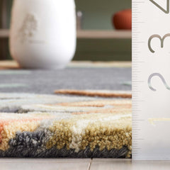 Area Rug, 5 ft x 8 ft in Gray and Rust Floral
