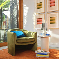 Area Rug, 5 ft x 8 ft, Wool in Orange and White