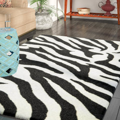Area Rug, 6 ft x 9 ft, White and Black Animal Print Wool