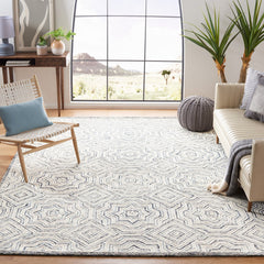 Area Rug, 6 x 9 ft, Hand-Woven Wool in Gray and White