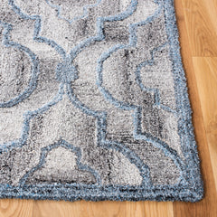 Area Rug, 6 x 9 ft in Gray with Quatrefoil Pattern