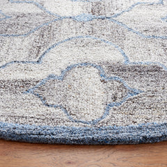 Area Rug, 6 x 9 ft in Gray with Quatrefoil Pattern