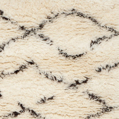 Area Rug, 6' x 9' Rectangle in Ivory with Geometric Pattern
