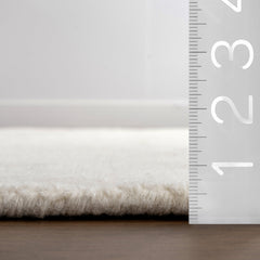 Area Rug, 7'6" x 9'6", Hand-Tufted Wool in Ivory