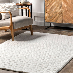 Area Rug, 7'6" x 9'6" in White Polyester