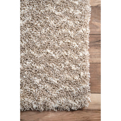 Area Rug, 8'10" x 12', Cream with Chevron Pattern
