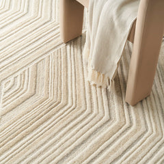Area Rug, 8'6" x 11'6", Ivory Wool with Geometric Pattern