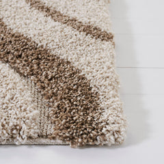 Area Rug, 8 ft x 10 ft, Ivory and Beige in Geometric Pattern