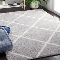 Area Rug, 8 Ft x 10 Ft with Light Gray and White Geometric Pattern