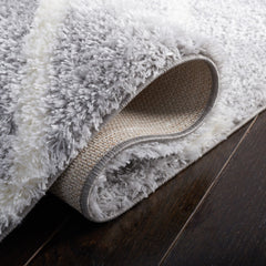 Area Rug, 8 Ft x 10 Ft with Light Gray and White Geometric Pattern