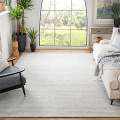 Area Rug, 8 ft x 10 ft, Wool in Light Gray and Ivory