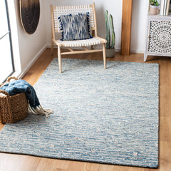 Area Rug, 8 x 10 ft, Chevron in Light Blue/Ivory