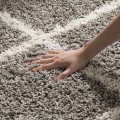 Area Rug, 8 x 10 ft, Gray and Ivory Shag with Geometric Pattern