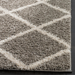 Area Rug, 8 x 10 ft, Gray and Ivory Shag with Geometric Pattern