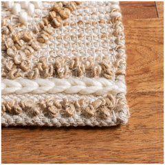 Area Rug, 8 x 10 ft, in Ivory and Beige