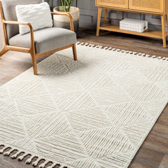 Area Rug, 8 x 10 ft, Ivory Geometric with Tassels