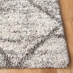 Area Rug, 9 ft x 12 ft in Beige and Gray with Geometric Pattern