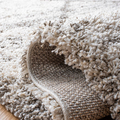 Area Rug, 9 ft x 12 ft in Beige and Gray with Geometric Pattern