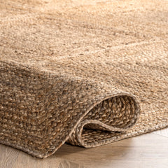 Area Rug in Tan Jute and Sisal, 7'6" x 9'6"