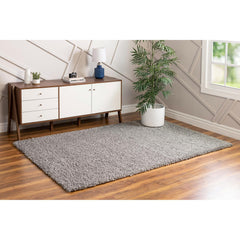 Angle | Three-quarter view of the Bremhaus Clywedog Shag Area Rug