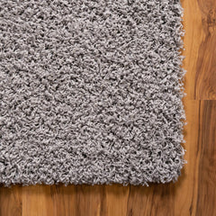 Angle | Three-quarter view of the Bremhaus Clywedog Shag Area Rug
