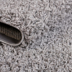 Detail | Close view of the Bremhaus Clywedog Shag Area Rug