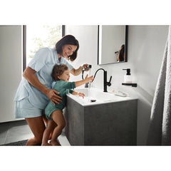 Finoris Single-Hole Faucet 230 with 2-Spray Pull-Out, 1.2 GPM in Matte Black | product photo