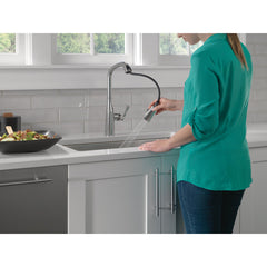 Stryke Pull Down Single Handle Kitchen Faucet in Arctic Stainless | product photo