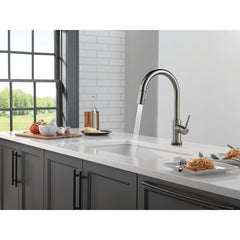 Trinsic VoiceIQ Touch Kitchen Faucet with Touchless Technology in Black Stainless | product photo