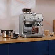 Lifestyle | La Specialista Arte Evo with espresso and cold brew on a counter