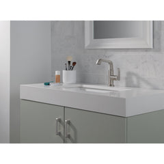 Tetra Single Hole Bathroom Faucet, Single Handle Bathroom Sink Faucet with Drain Assembly in Stainless | product photo