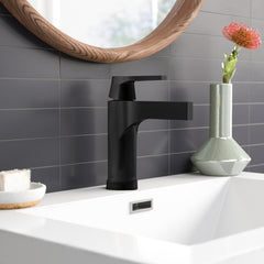 Zura Single Hole Touch2O Bathroom Faucet with Touchless Technology in Matte Black | product photo