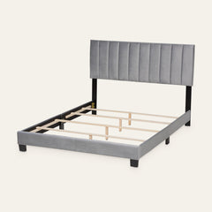 Angle | Three-quarter view of the Grevane Aith Bed