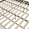 Slat detail | Close view of the wood slats and black metal centre-support structure